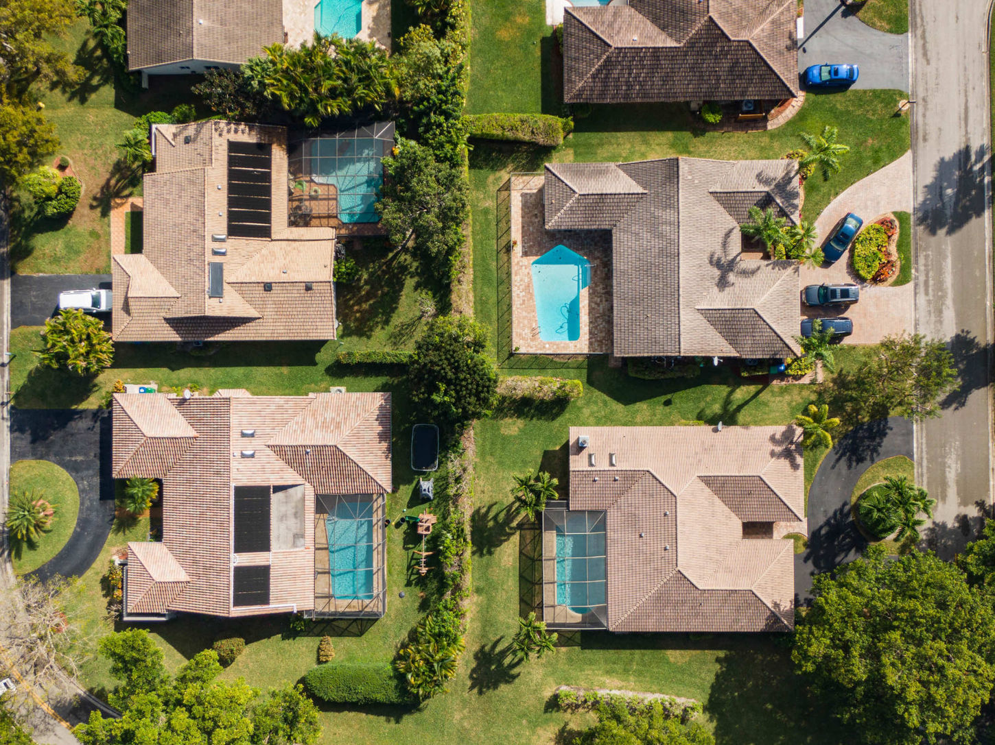 Pricing chart for real estate drone photo and video services by Fromsky