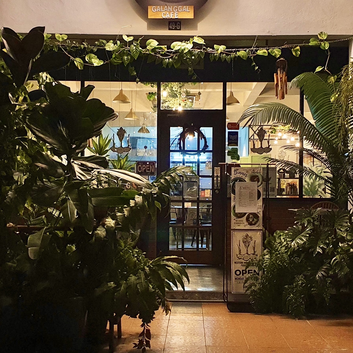 Writer: Galanggal Cafe