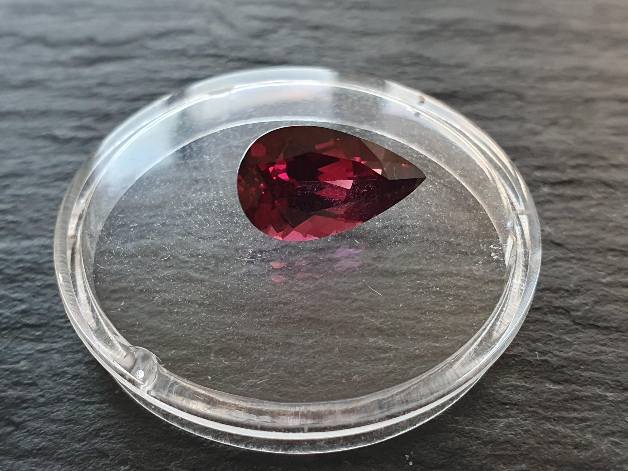 Rhodolite 3.4ct