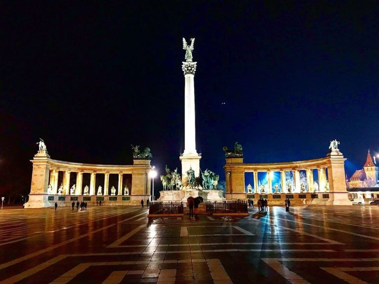 heroes square