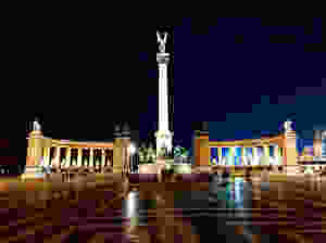 heroes square