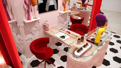 Carolina Herrera - Nanjing Deji Chine