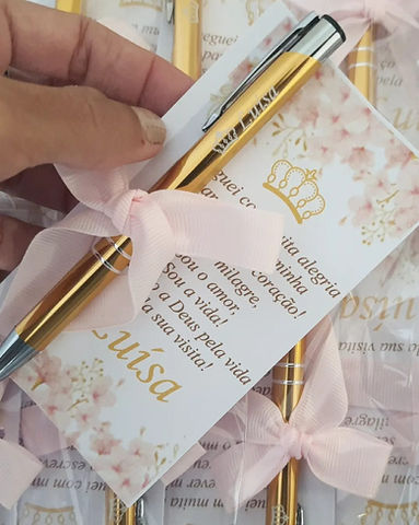 lembrancinhas_personalizadas_caneta_metal_maternidade_menina_pincesa.jpeg