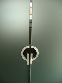 Glasschiebetuere Griff Detail