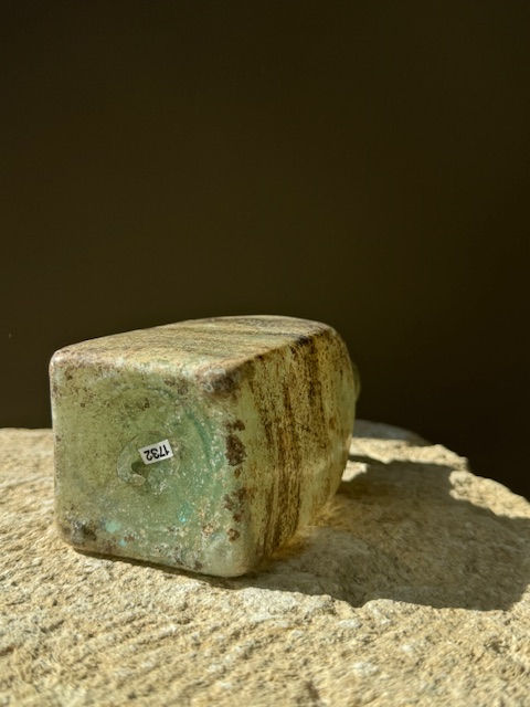 Miniaturbild: Romeinse glazen vierkantfles