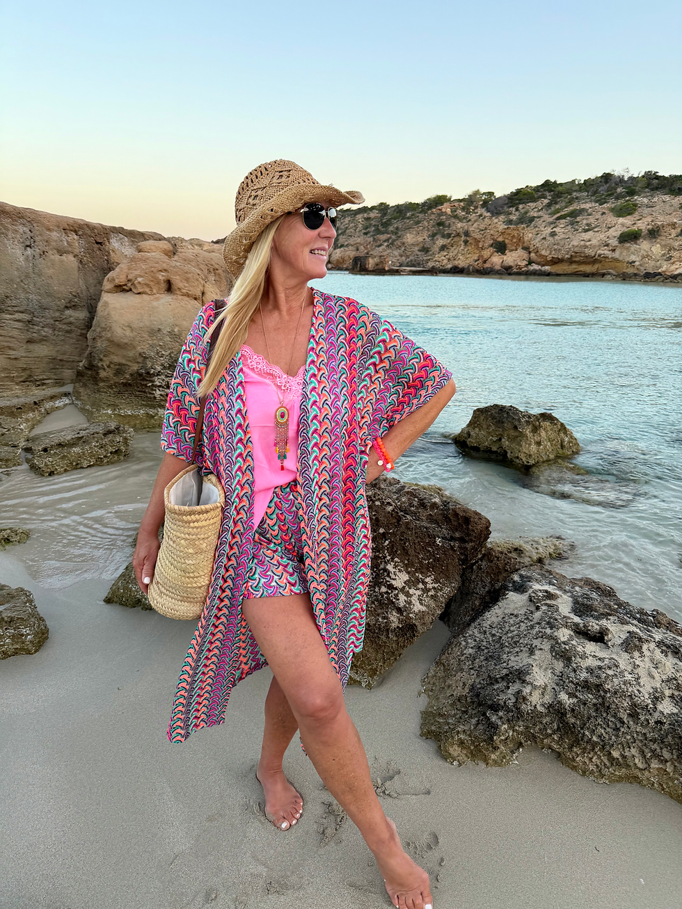 Miniaturbild: Ibiza Short „Neon Touch“ in Häkel Crochet Optik 