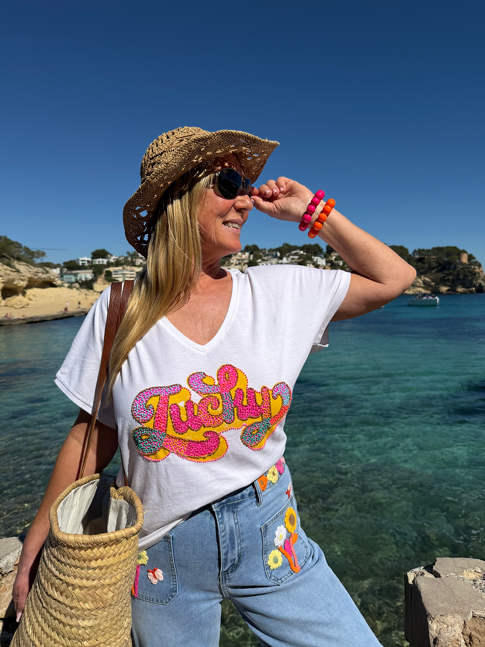 Miniaturbild: Hochwertiges Ibiza Tshirt „Lucky“