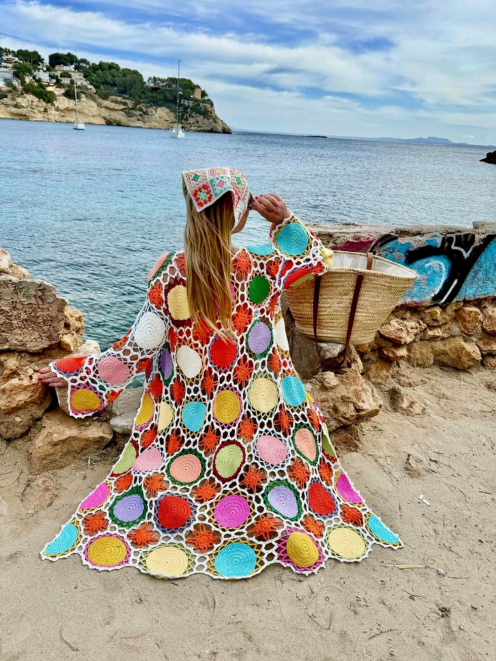 Exklusives Ibiza Handmade Crochet Strickmantel „Bohemia“