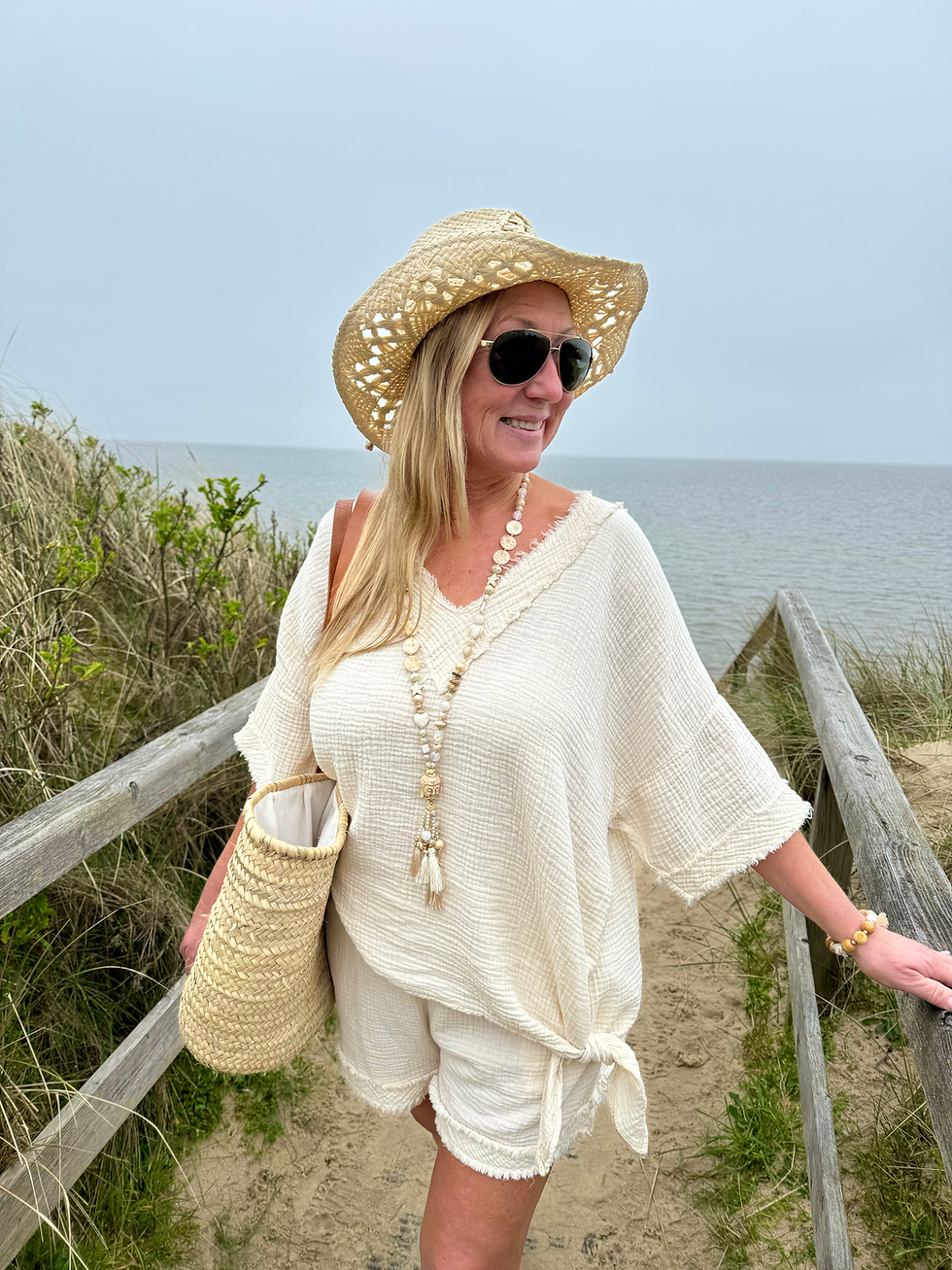 Ausgefranster Musselin 2-Teiler; Oversize Hemd & Short