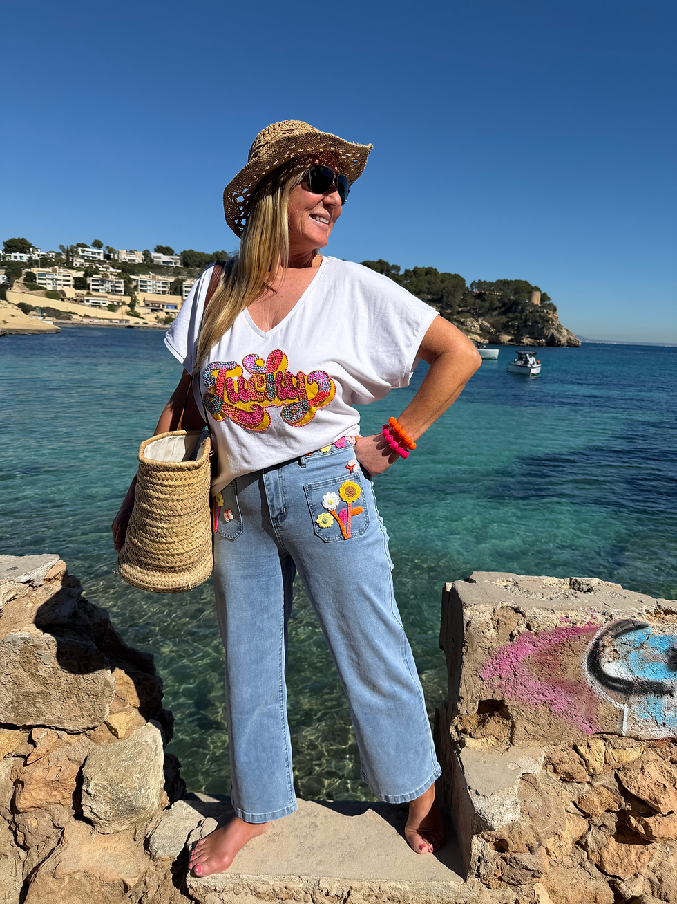 Miniaturbild: Boho Jeans mit Stickerei „Handmade Crochet“