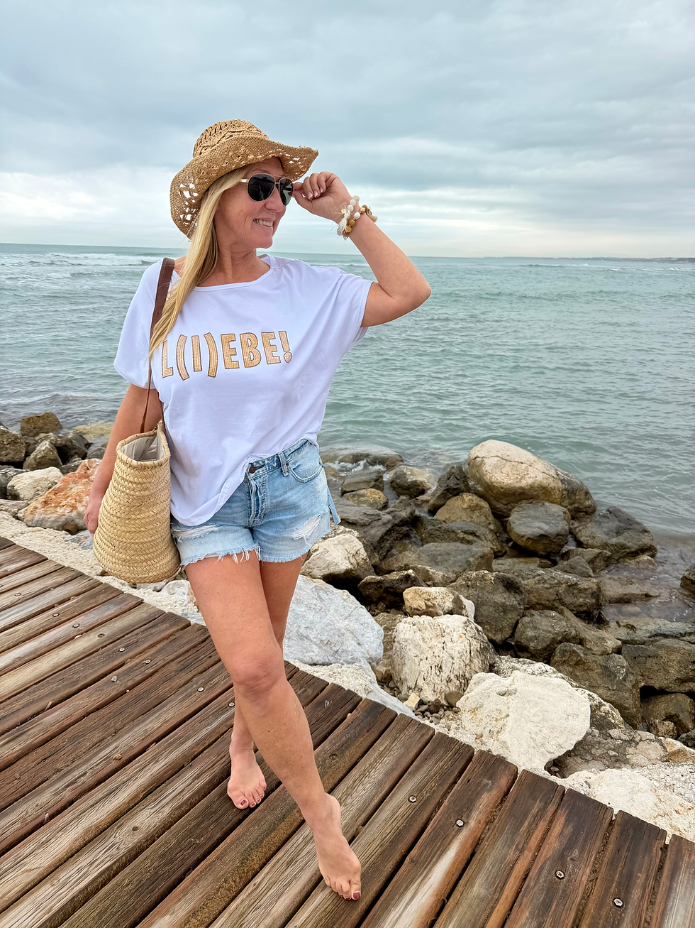 Miniaturbild: Oversize Tshirt „L(I)EBE“