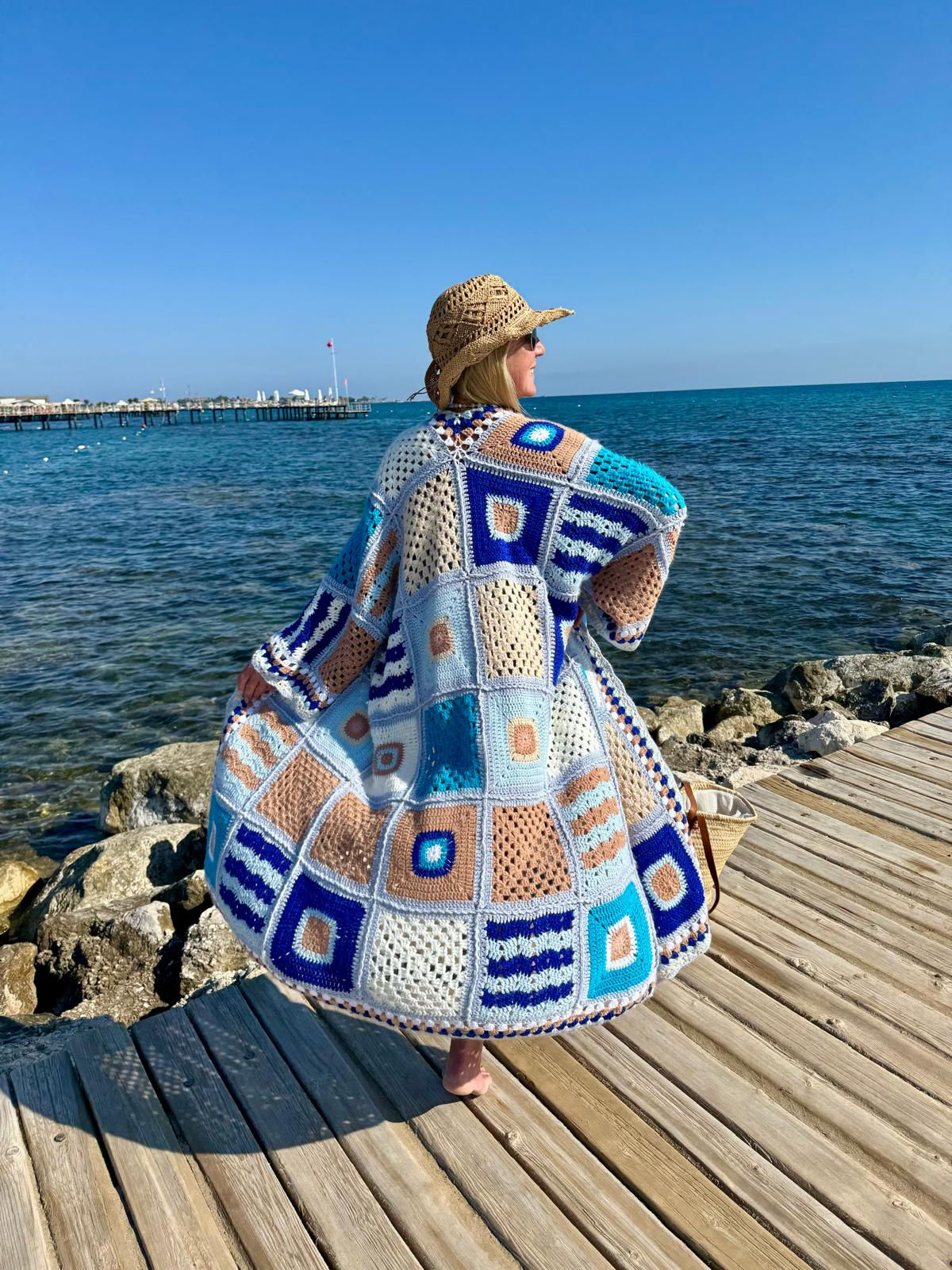 Exklusiver Ibiza Handmade Crochet Strickmantel  