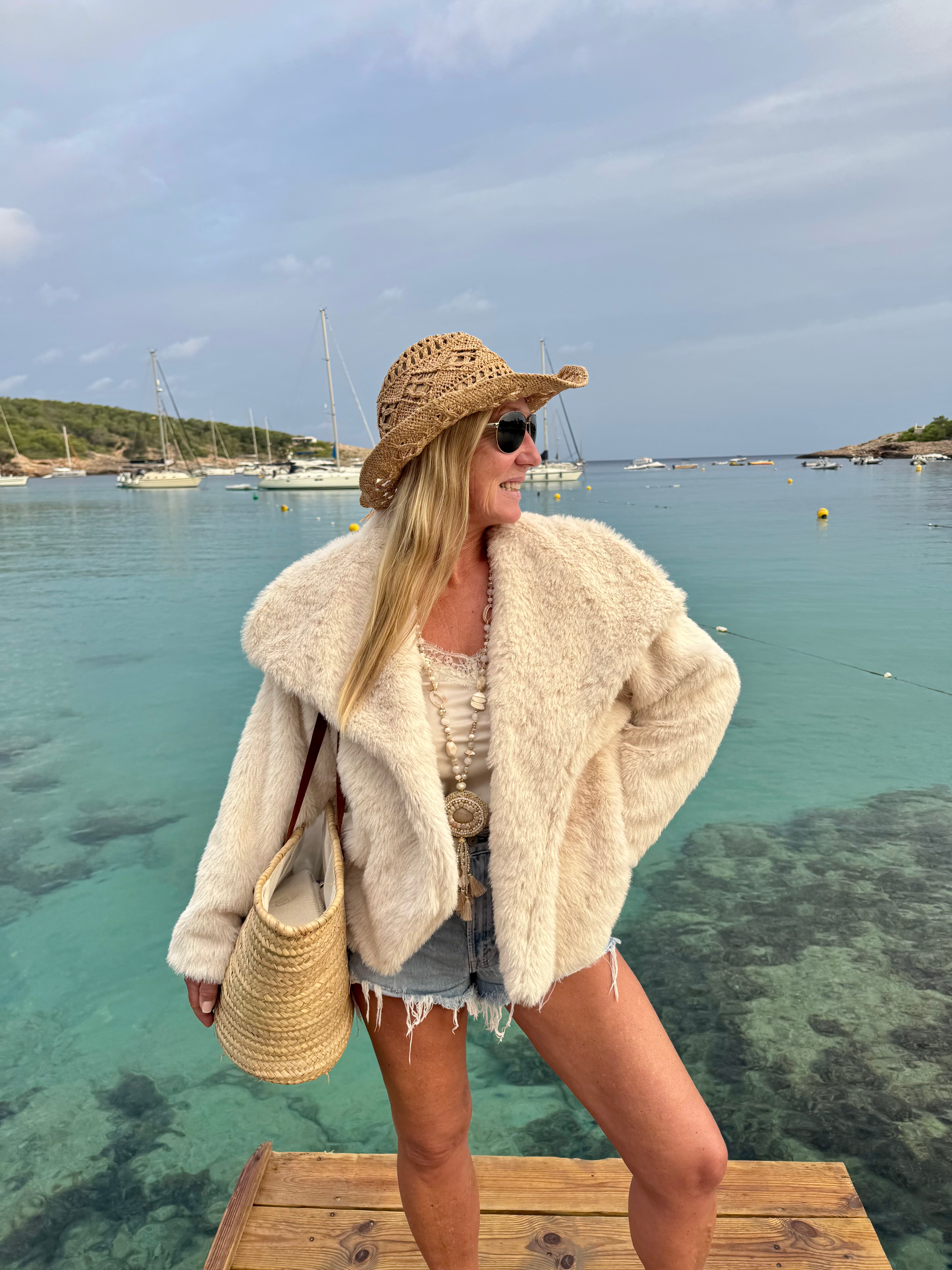 Faux Fur Jacke creme