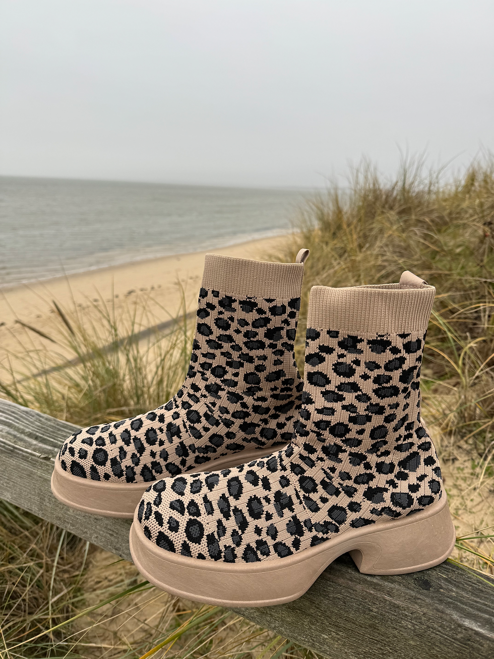 Miniaturbild: Socken Boots "Wild Leo"