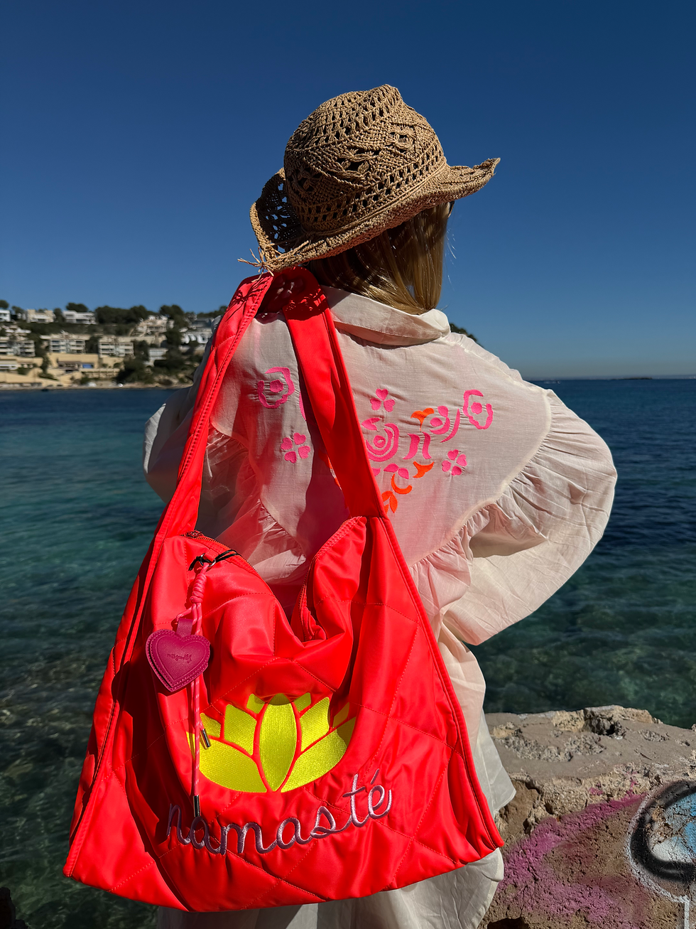 Miniaturbild: Ultra Oversize Ibiza Sommer Bluse mit Neon Stickerei