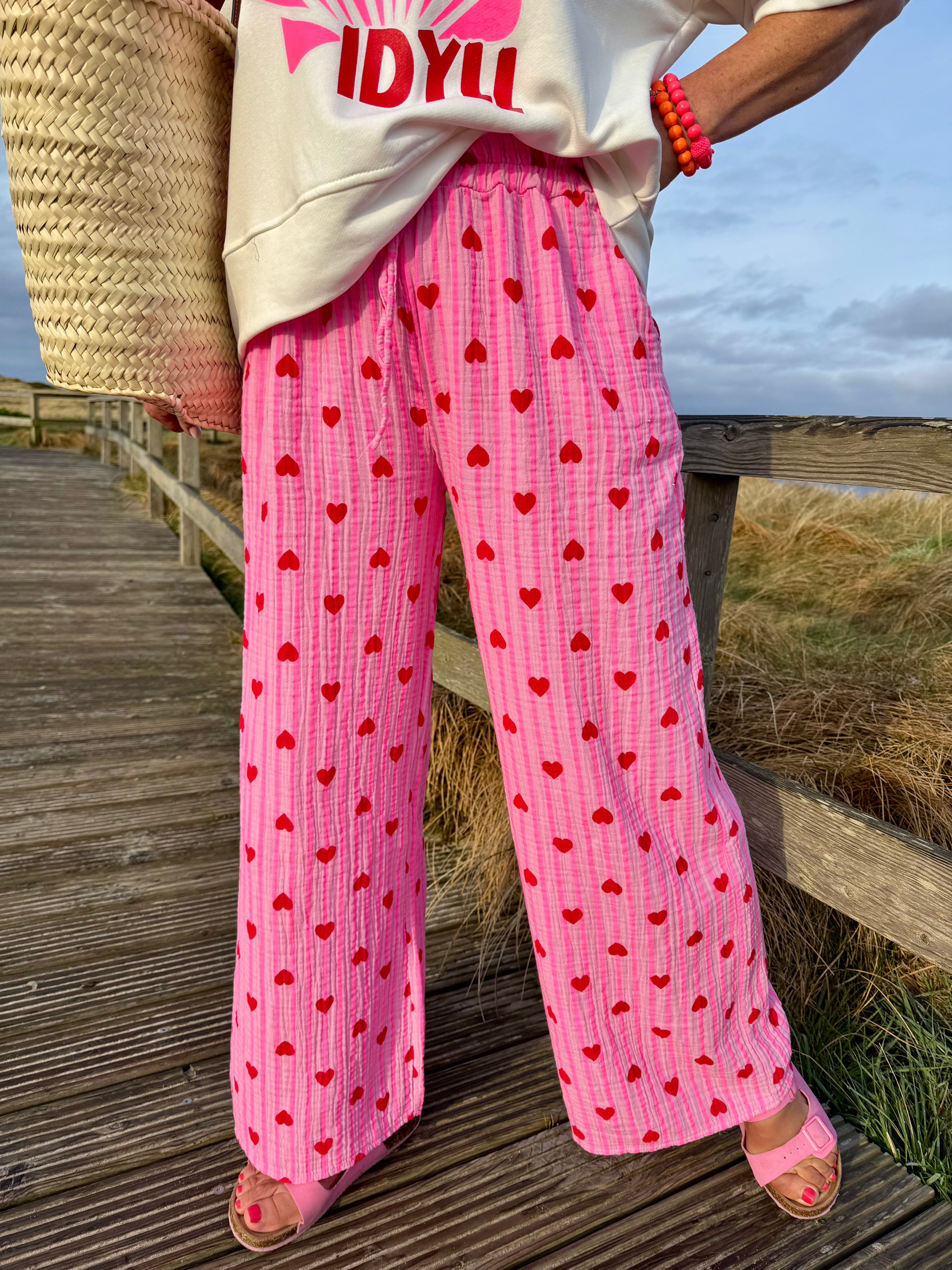 Wide Leg Musselin Hose „Candy Hearts“