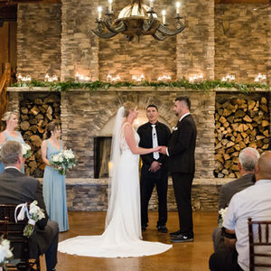 4 Reasons We Love Weekday Weddings