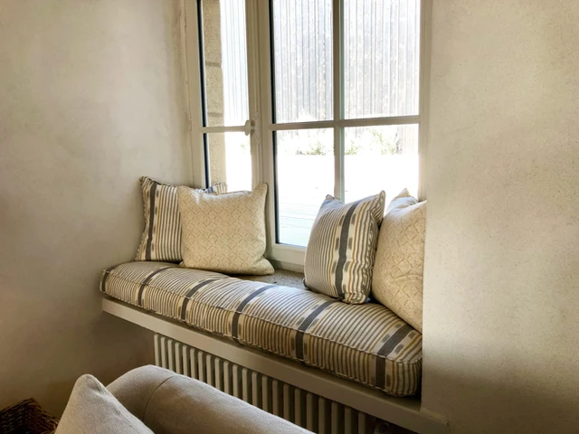 Window Seat and coordinated cushions