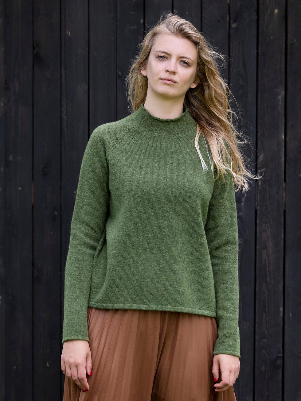 Dívka ve vlněném svetru Pappus