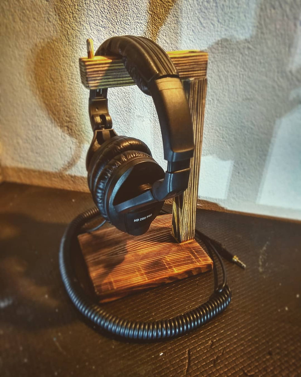 Headphone Stand