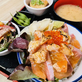 Salmon Lovers Lunch Set