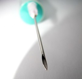 Microchip Needle