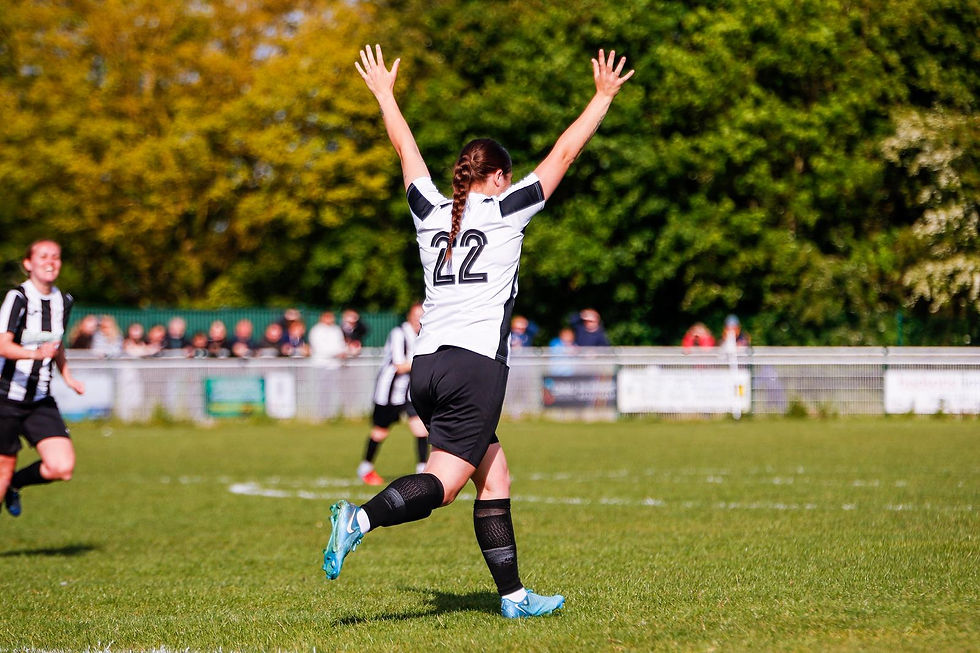 Sadie Jamieson celebrating her 19th goal of the season (Photo: Max Woodward)