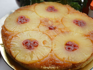 PINEAPPLE UPSIDE-DOWN CAKE