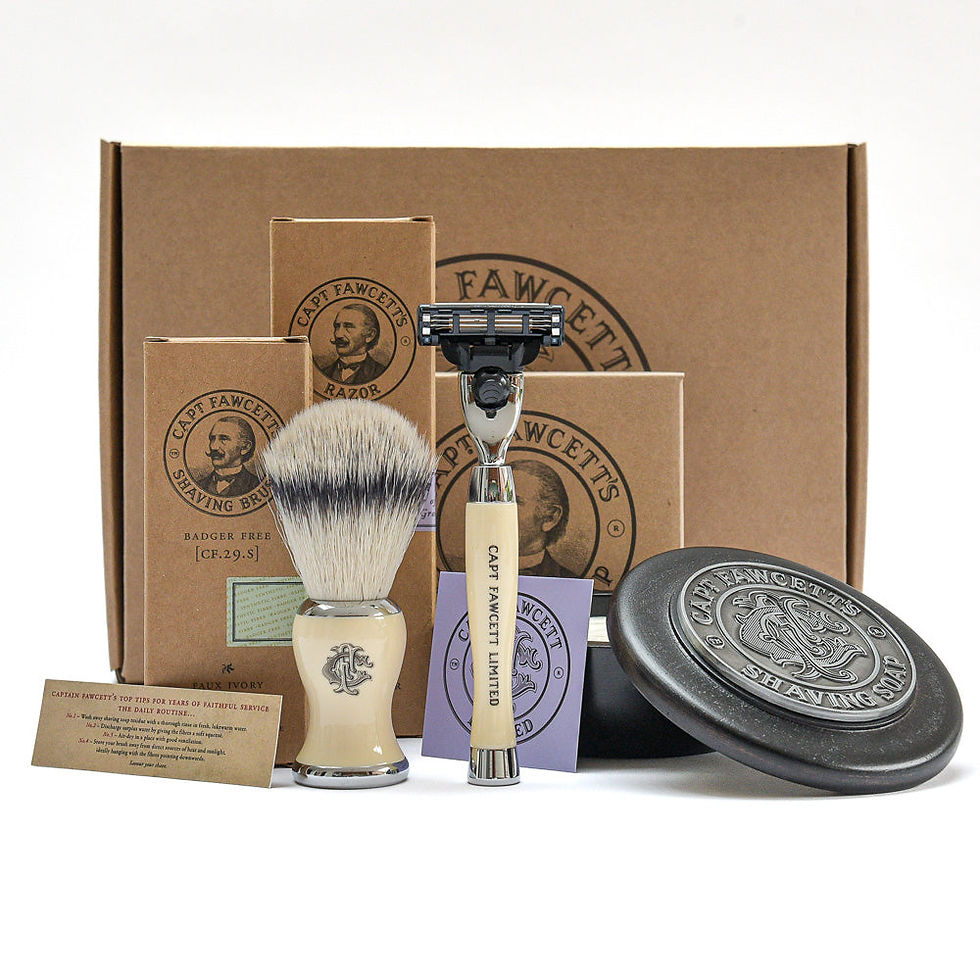 SHAVE BRUSH, RAZOR AND SOAP GIFT SET