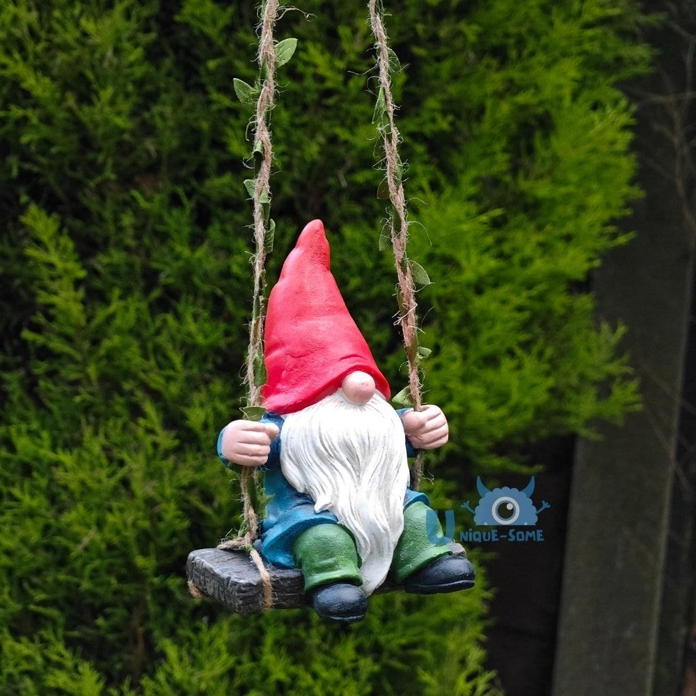 Swinging Gnome