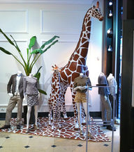 Diamedia-Swiss-Harztiere-Verleih-Events-Firmen-Firmenevent-Dekoration-Schaufenster-Shop-Weihnachten-Halloween-Ostern-Geburtstag-Hochzeit-Einkaufszentren-Handelsstand-Ausstellung-100