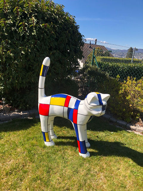 Animaux-en-Resine-Suisse-chat-idee-cadeau-deco-Riviera