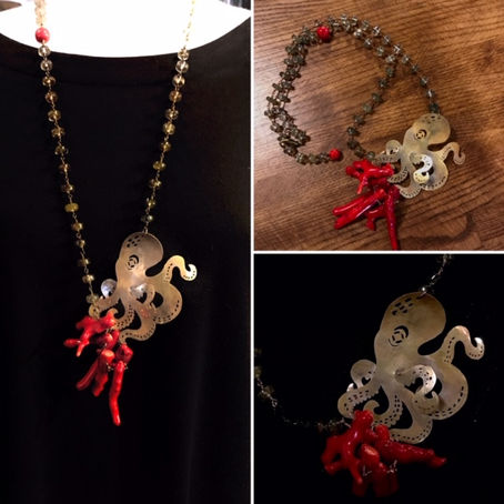 新作ネックレスです