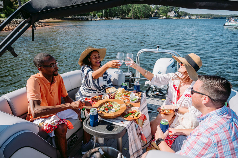 Best boat rental in Austin