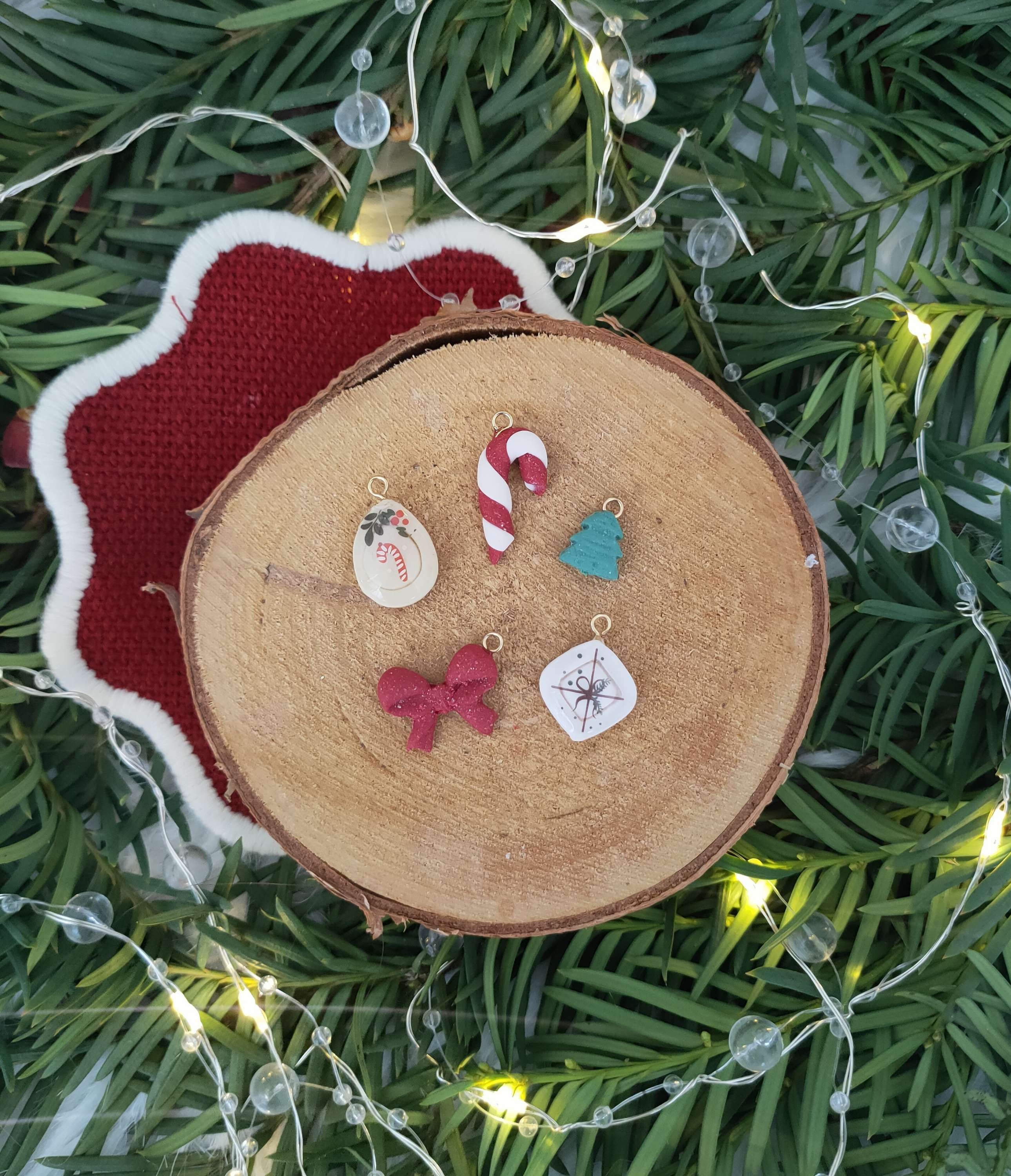 " MES PETITS TRESORS BY ATELIER K " Breloques Noël