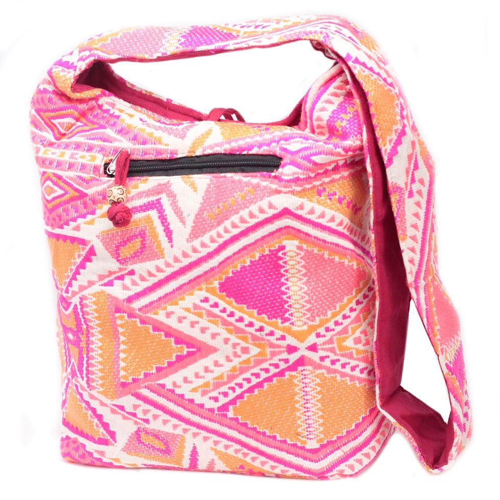 Thumbnail: Kathmandu Big Bags has plenty of space, perfect for the day trip, city breaks, the comfortable strap makes it easy to carry
