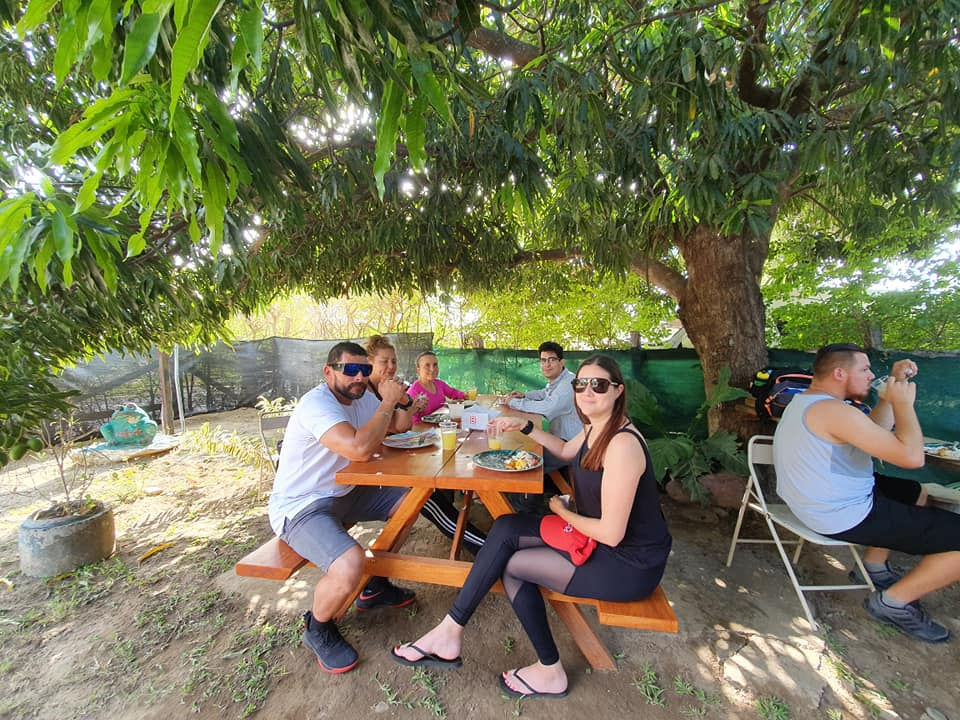 Miniature : La Leona Waterfall Plus Lunch