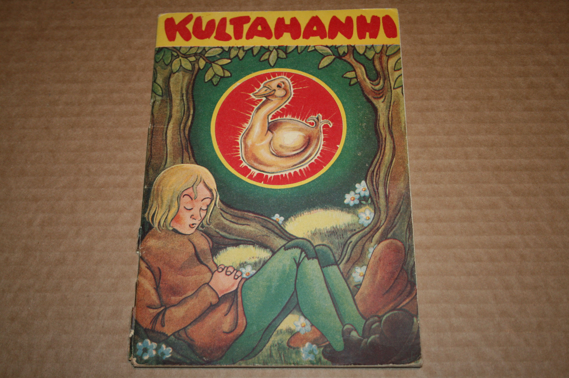 Grimm, Jacob & Wilhelm/ Manninen, Lauri: Kultahanhi