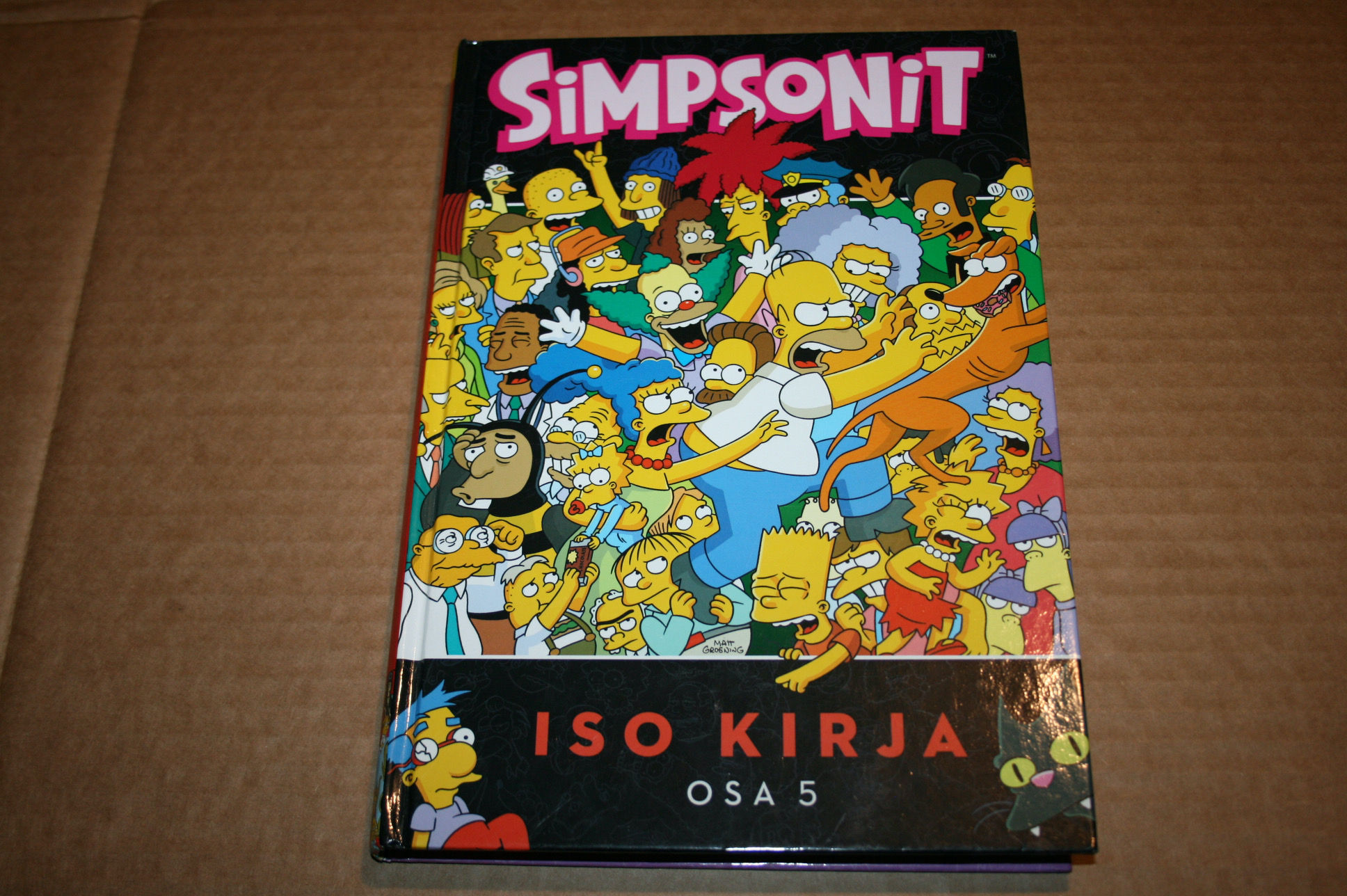 Groening, Matt: Simpsonit- Iso kirja osa 5