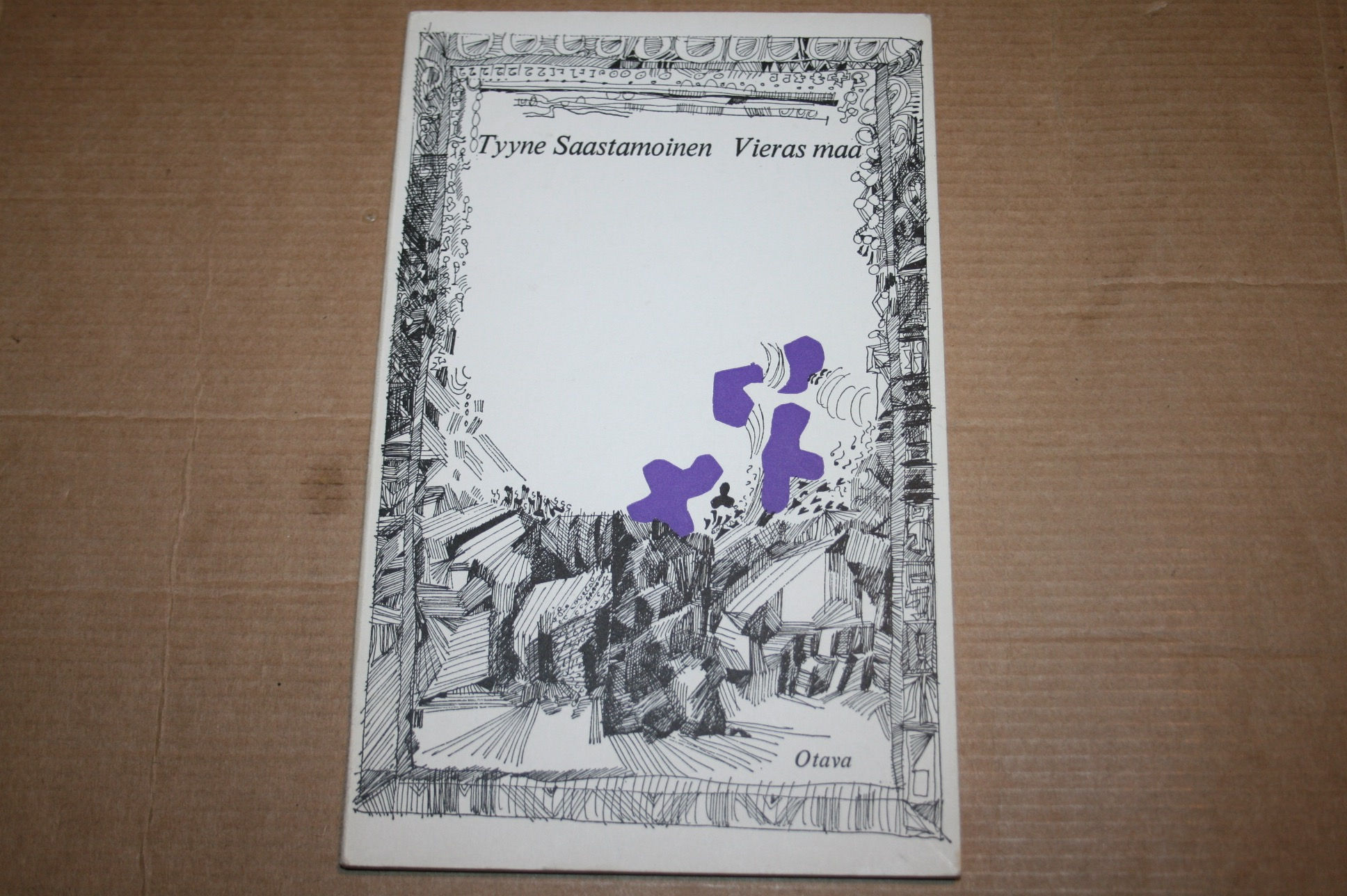 Saastamoinen, Tyyne: Vieras maa