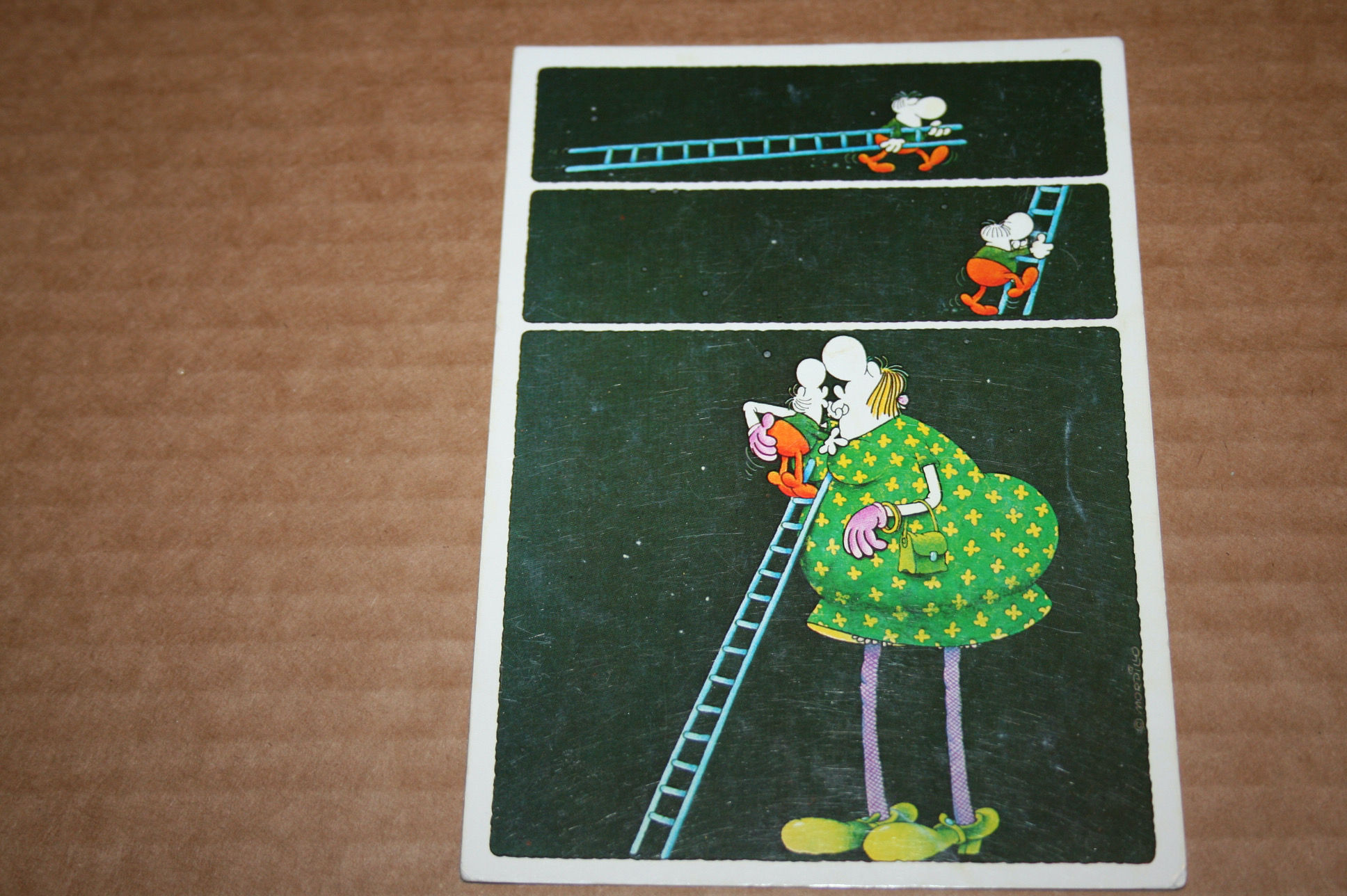 Huumori postikortti pieni ja iso