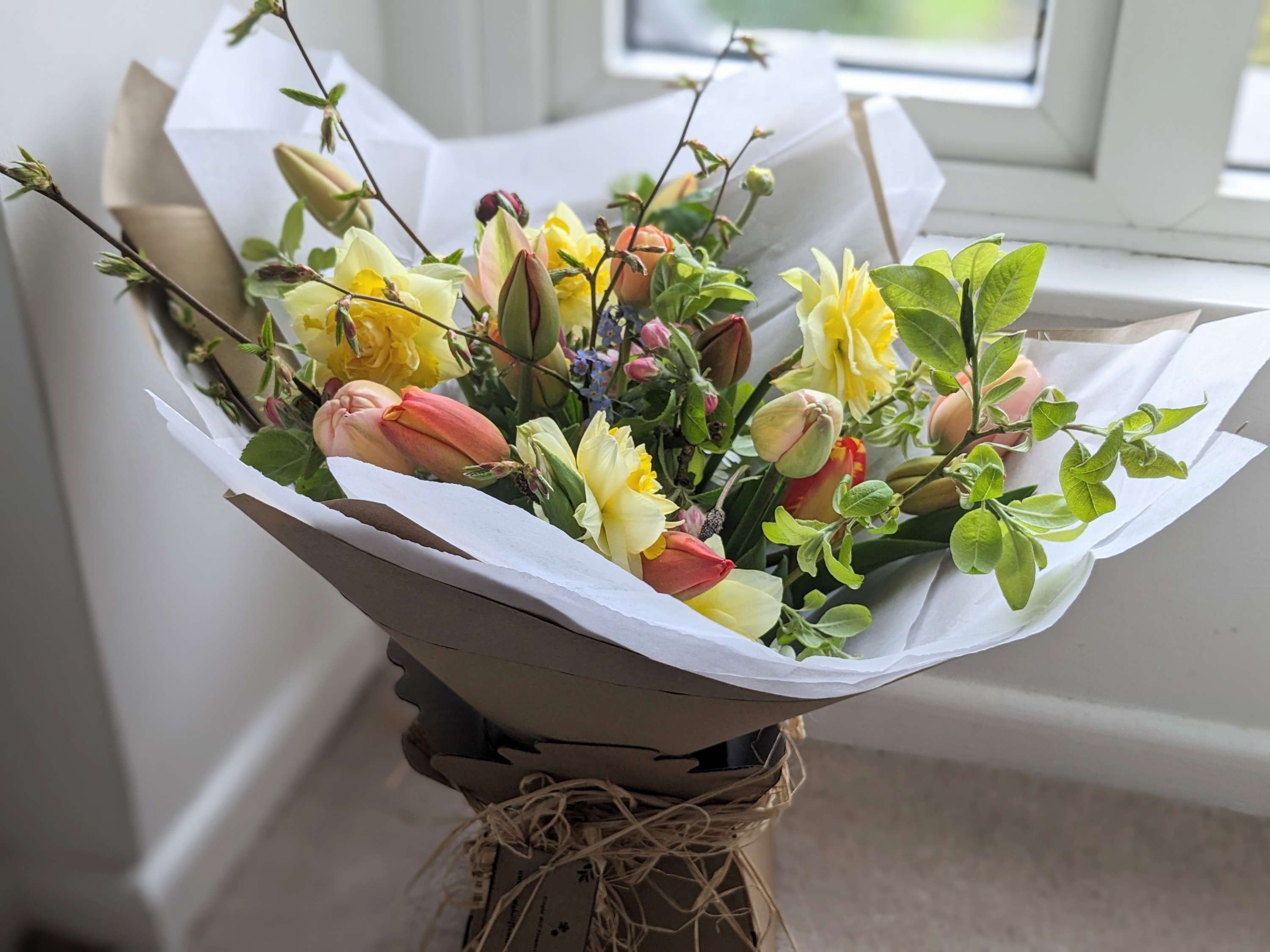 Seasonal Gift Box Bouquet with Vase