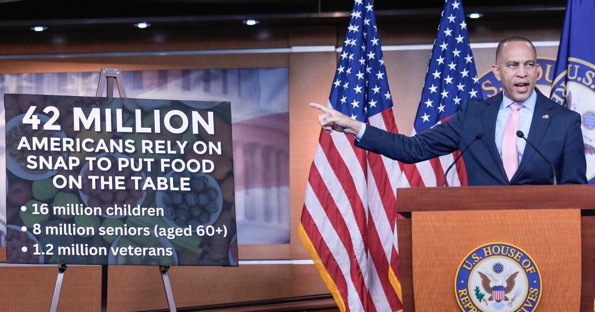 trump_calls_for_filibuster_end_to_resolve_ongoing_government_shutdown_