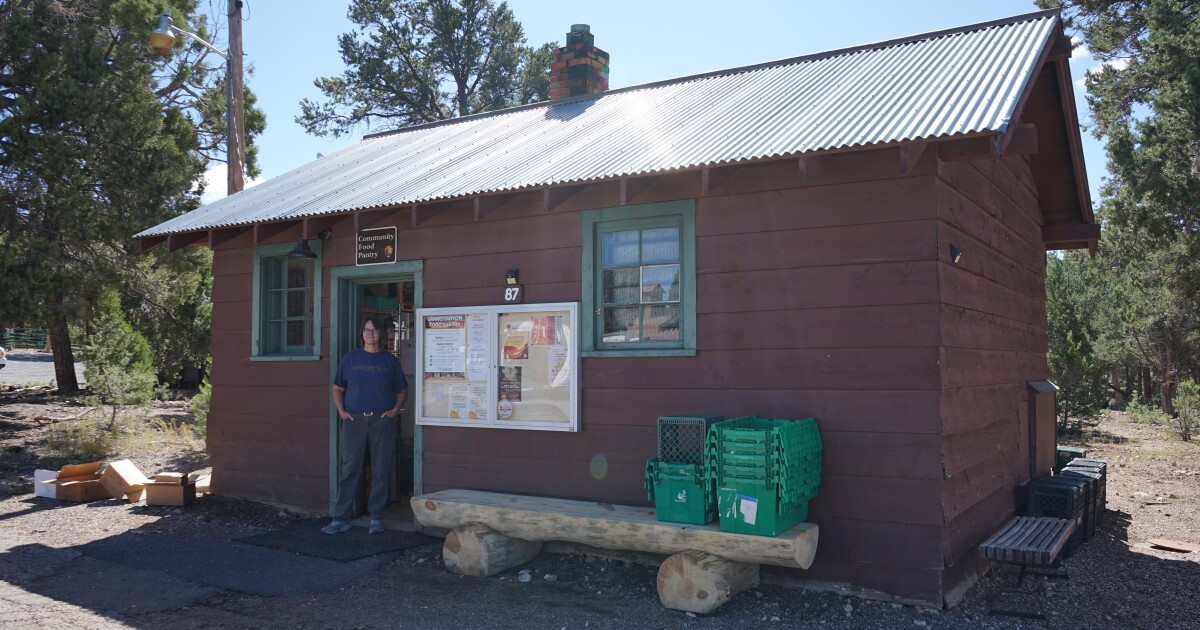 federal_shutdown_furloughs_essential_staff_at_grand_canyon_park_