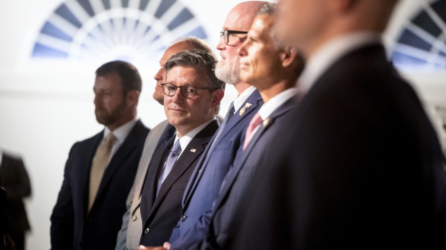 debate_over_trumps_tariffs_and_congressional_authority_intensifies_