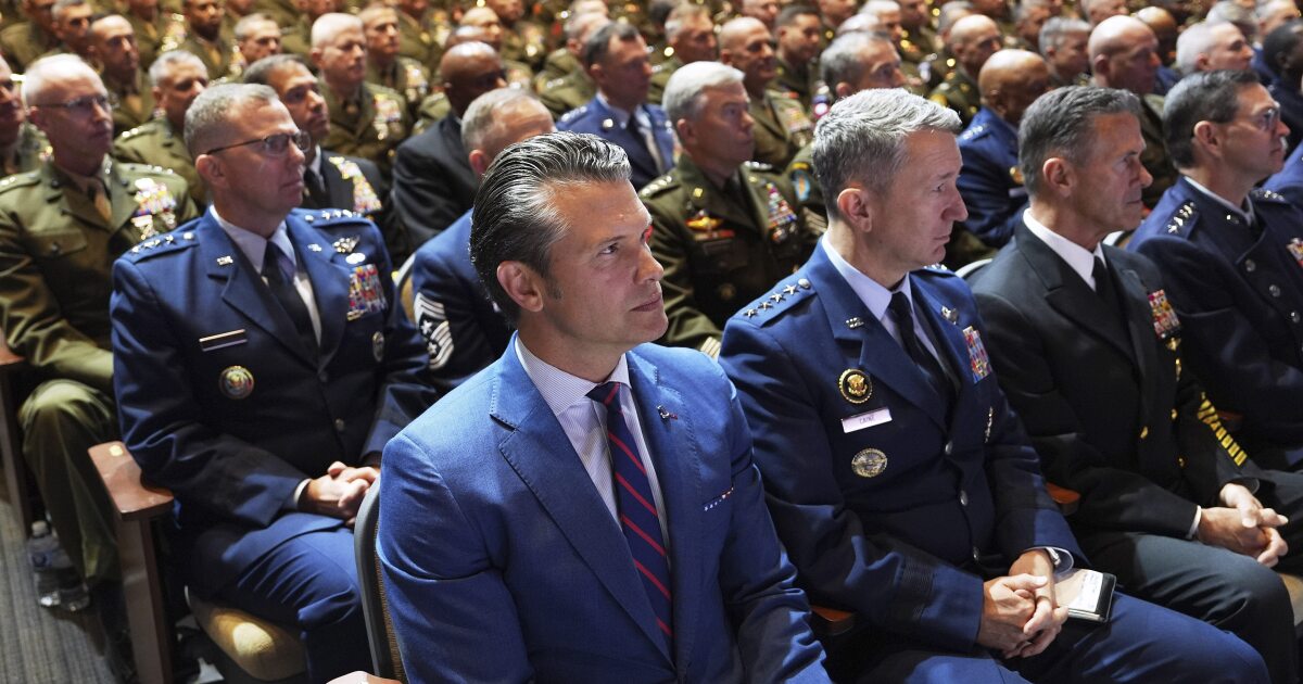 us_military_members_fear_personal_legal_blowback_tied_to_boat_strikes