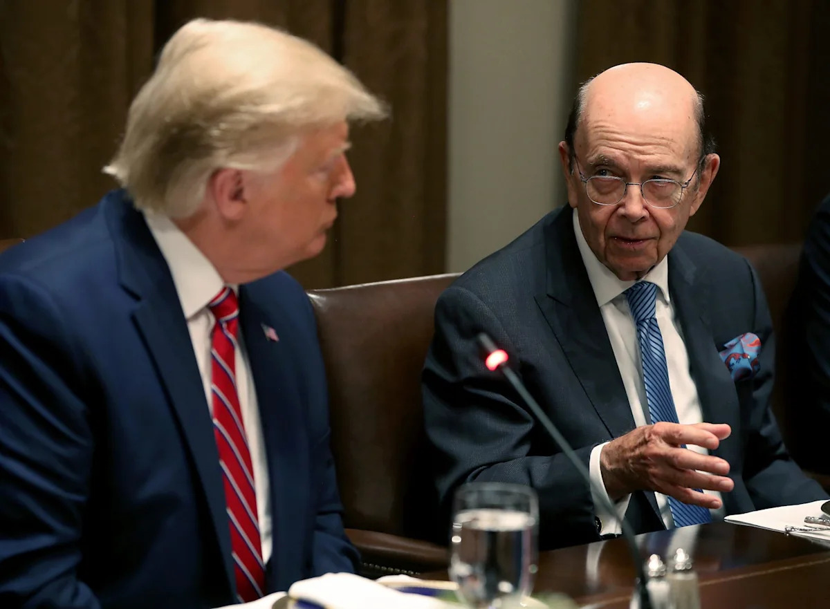 trumps_tariff_strategy_shifts_costs_and_refund_controversies_