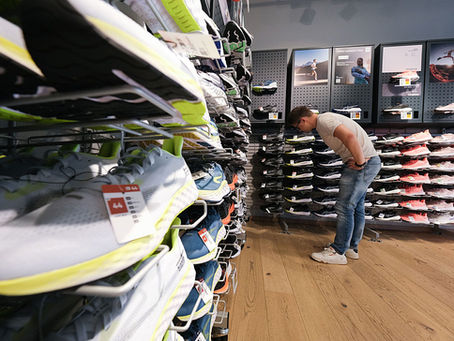 Rising Footwear Tariffs: Impact on Prices and Consumer Demand in US