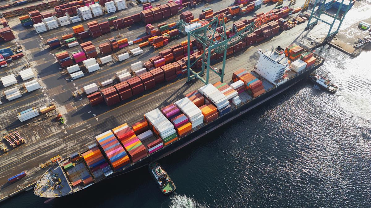 trump_suggests_2000_tariff_checks_funded_by_tariff_revenue_