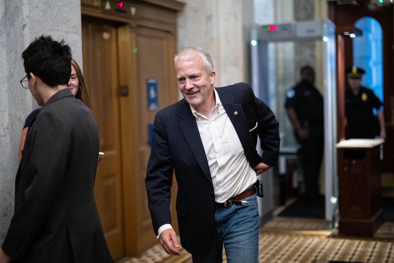 sen_dan_sullivan_under_fire_for_lavish_campaign_spending_on_luxury_resorts_